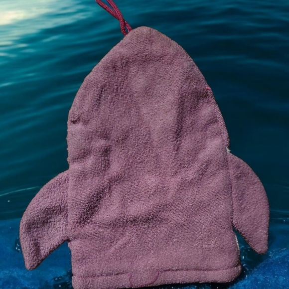 HP 😊 Pink Polka Dot Fish Children's Wash Cloth Bath Time Fun/Hat Beanie 3-9 M - Picture 3 of 5